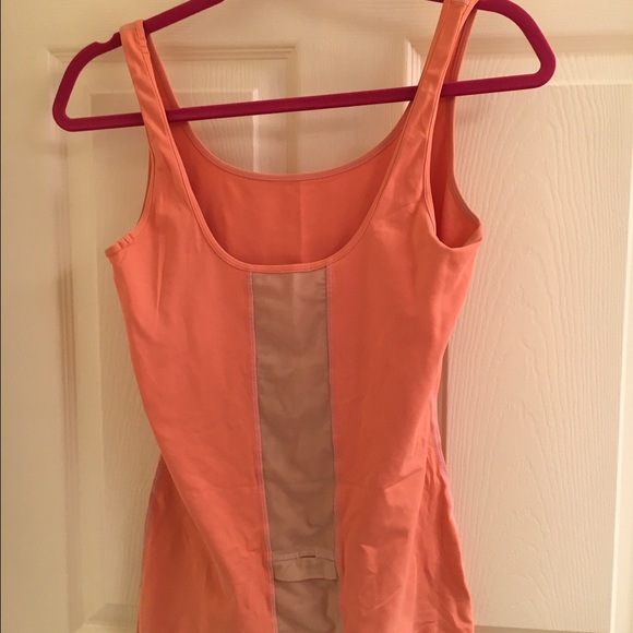Lululemon tank - Picture 2 of 3